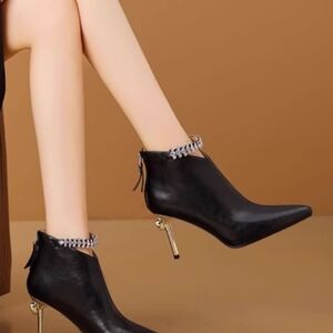 women shoes Heels